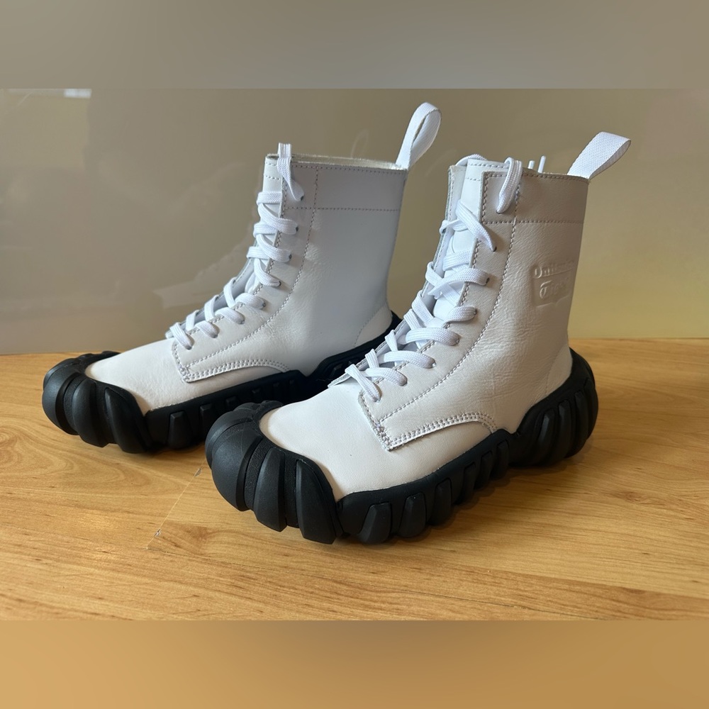 Onitsuka Tiger DENTIGRE boots
